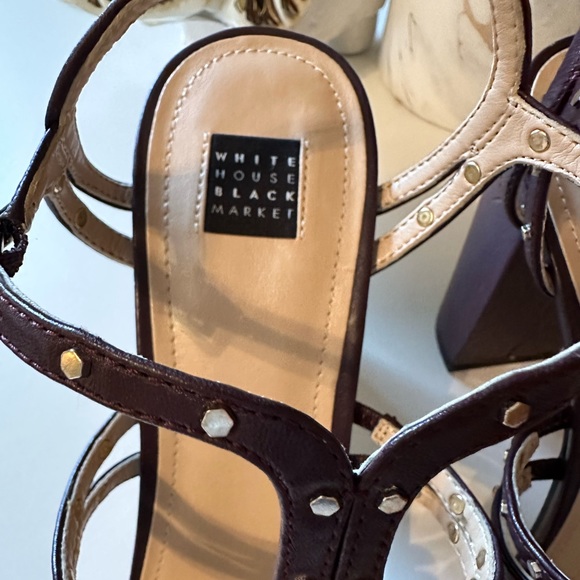 White House Black Market Wine and gold rivet 4”heal sandals. SZ 8 1/2 NWOT - Picture 2 of 7